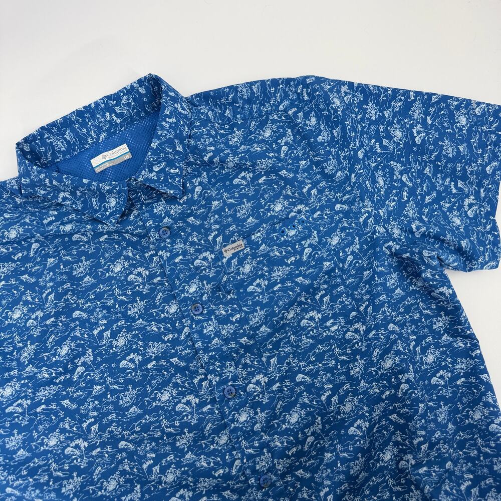 Columbia Men Short Sleeved Super Slack Tide Camp Shirt Large Blue All Over Print